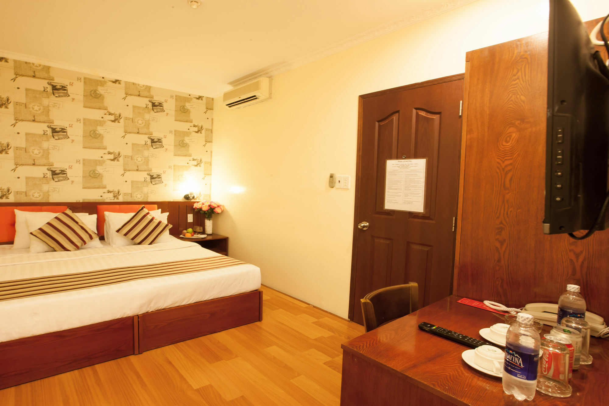 Saigon Crystal Hotel โฮจิมินห์ซิตี้ ภายนอก รูปภาพ