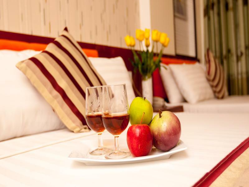 Saigon Crystal Hotel โฮจิมินห์ซิตี้ ภายนอก รูปภาพ